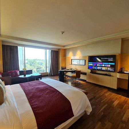 เจดับปลิว แมริออท โฮเต็ล ชานดิการ์ห Hotel จัณฑีครห์ ภายนอก รูปภาพ