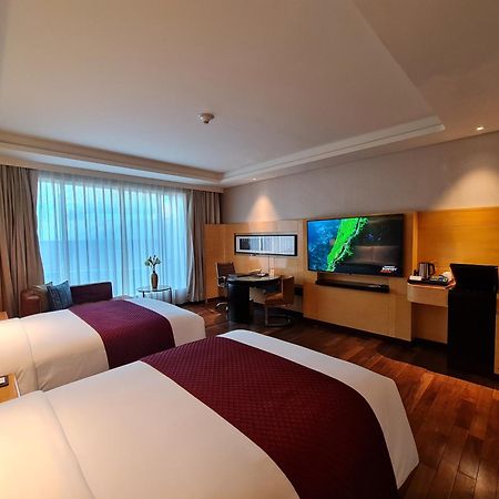 เจดับปลิว แมริออท โฮเต็ล ชานดิการ์ห Hotel จัณฑีครห์ ภายนอก รูปภาพ